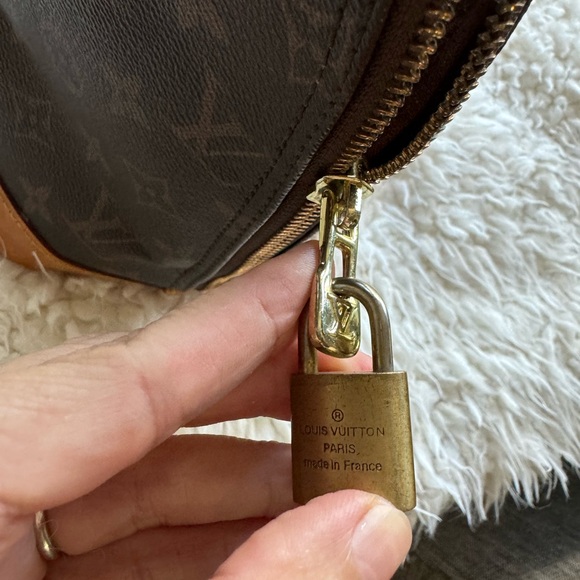 Louis Vuitton Alma satchel bag - Picture 3 of 12